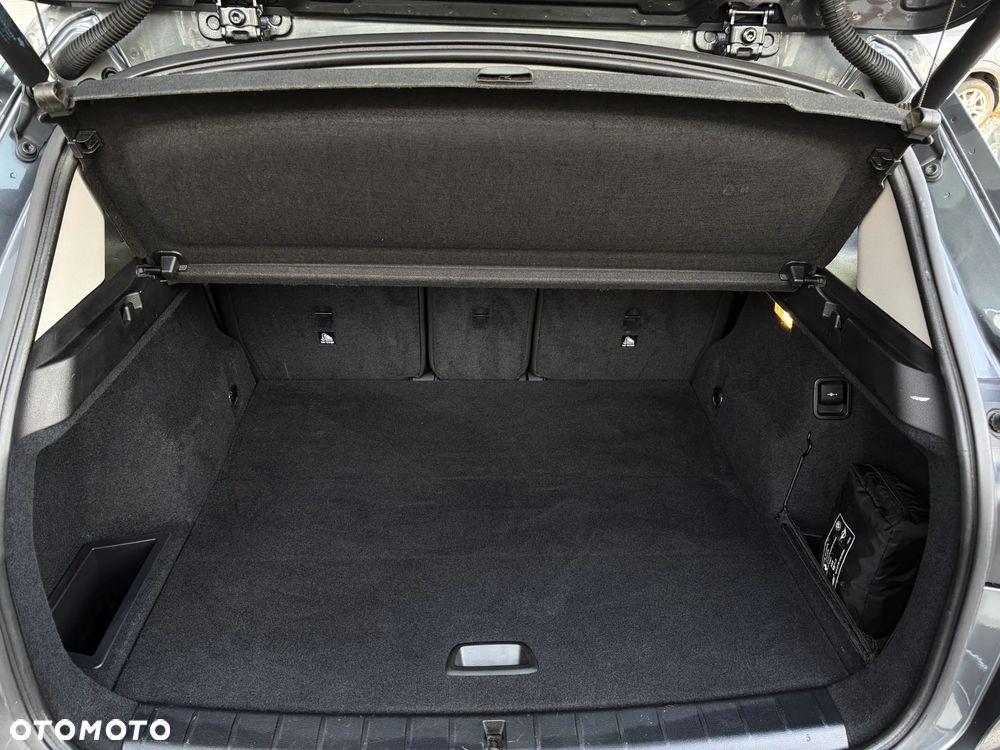 BMW X1 sDrive20i Advantage - 35