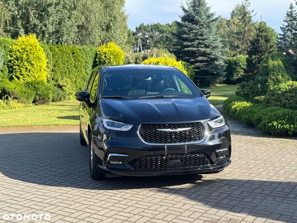 Chrysler Pacifica - 10