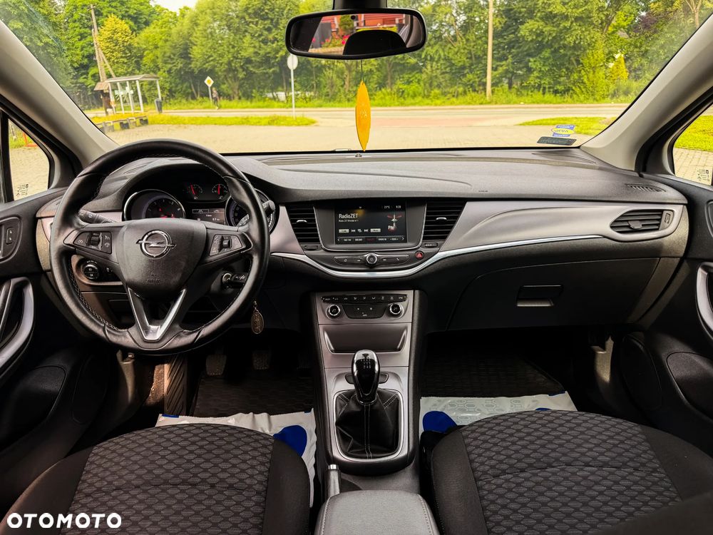 Opel Astra 1.4 T Enjoy - 19