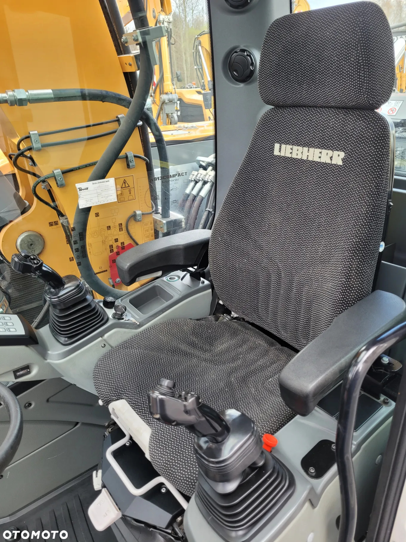 Liebherr A913 compact / 3400h / jak NOWA!!! / - 27