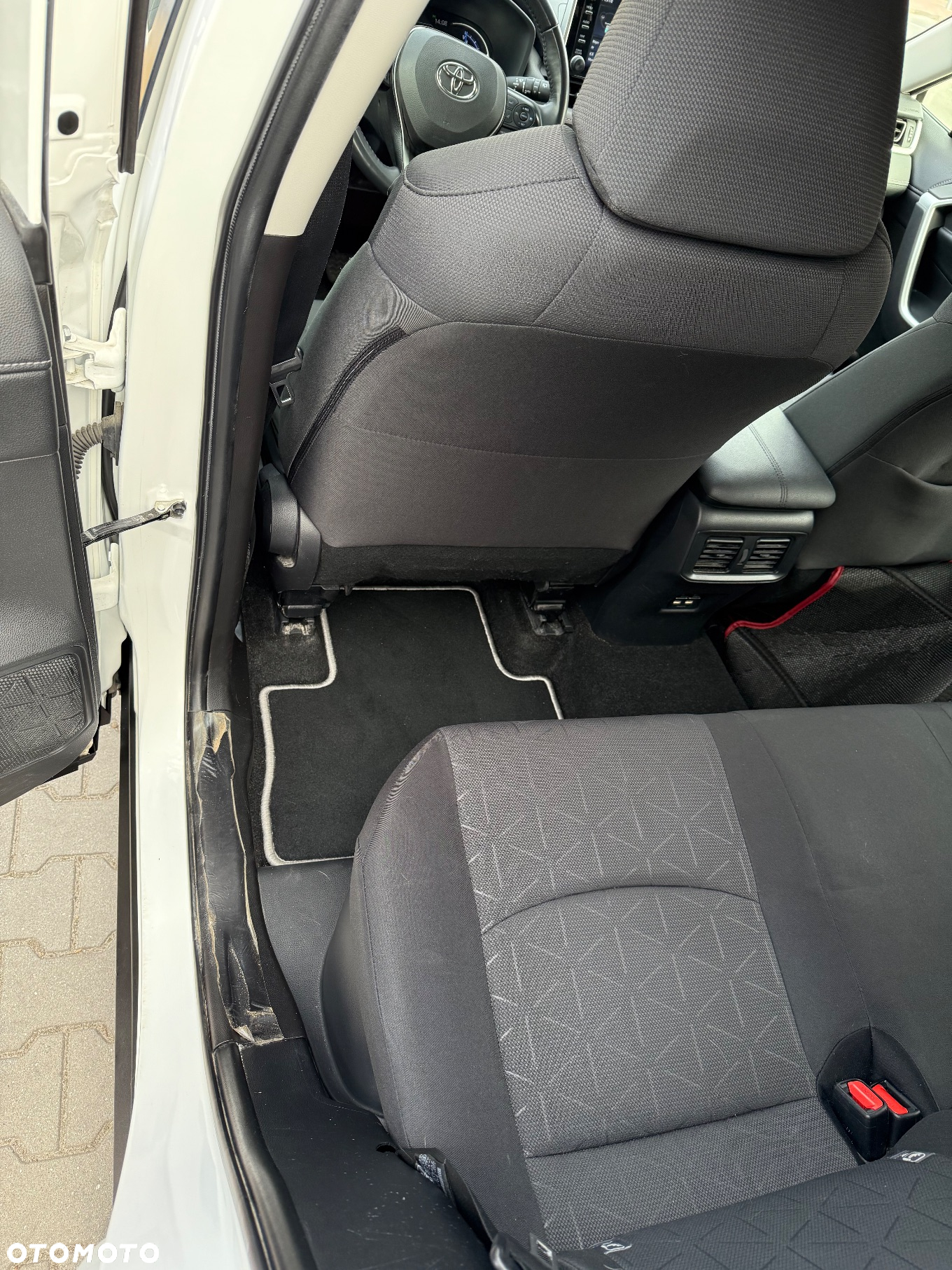 Toyota RAV4 2.5 Hybrid Comfort 4x2 - 18