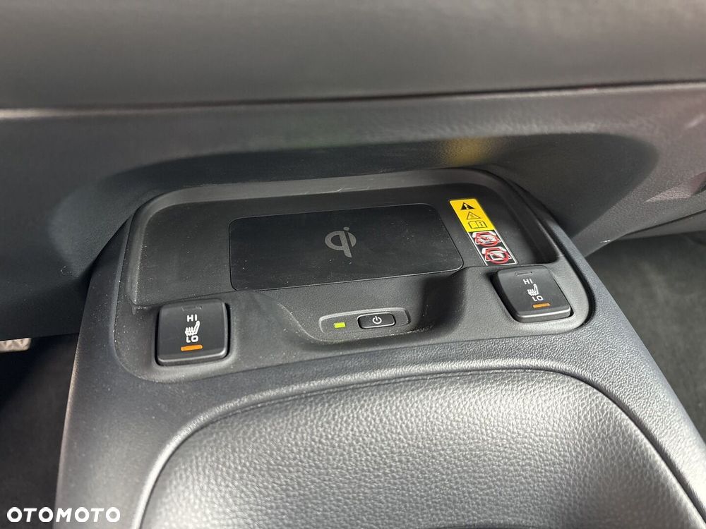 Toyota Corolla 2.0 Hybrid Comfort - 16