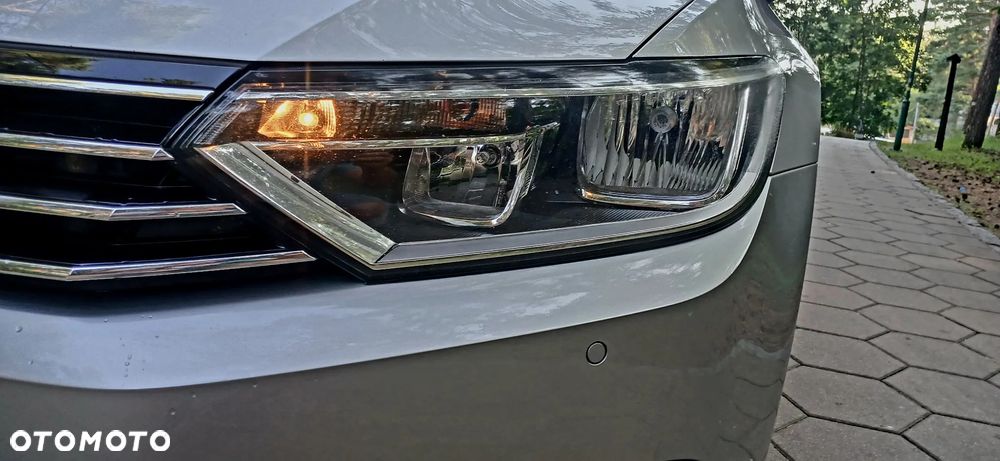Volkswagen Passat - 30