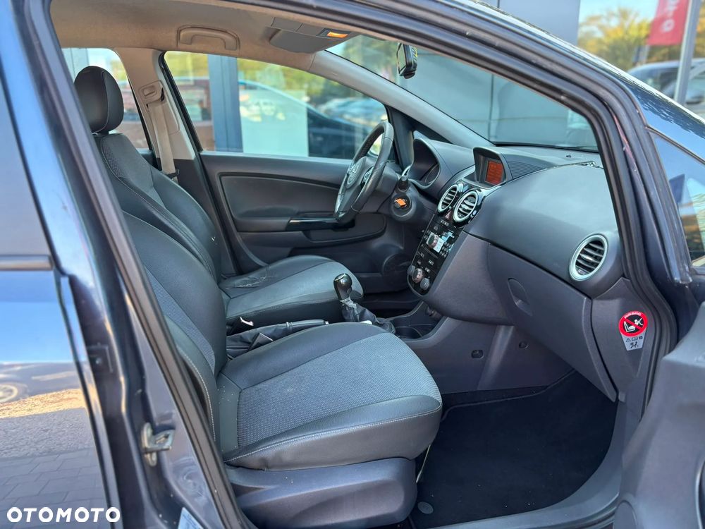 Opel Corsa 1.2 16V - 13