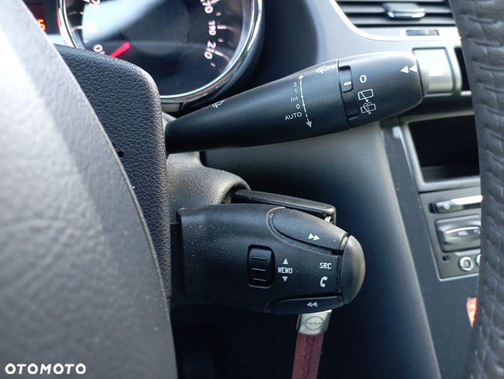 Peugeot 3008 1.6 HDi Access - 17