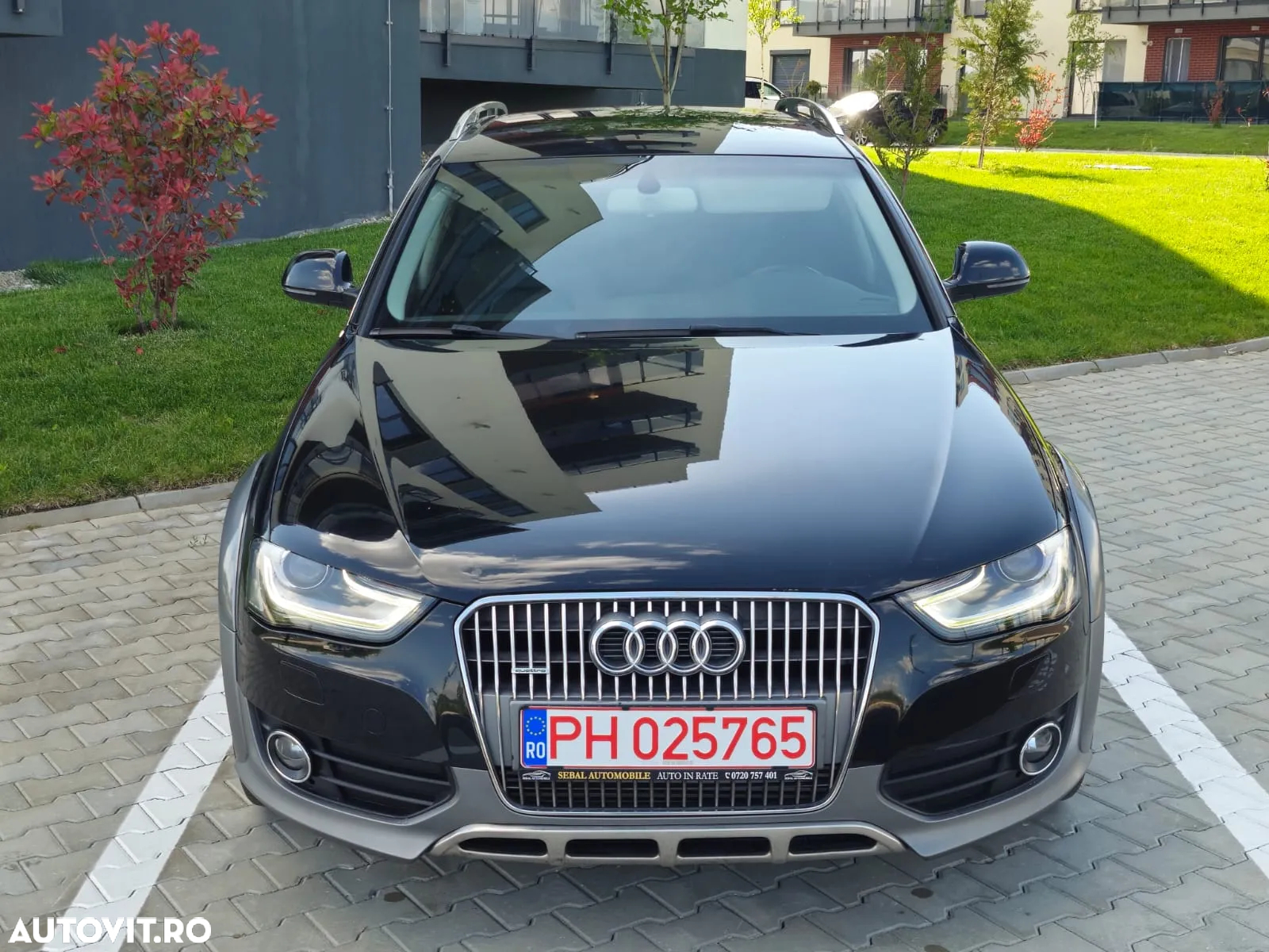 Audi A4 Avant 2.0 TDI DPF quattro S tronic Attraction - 2
