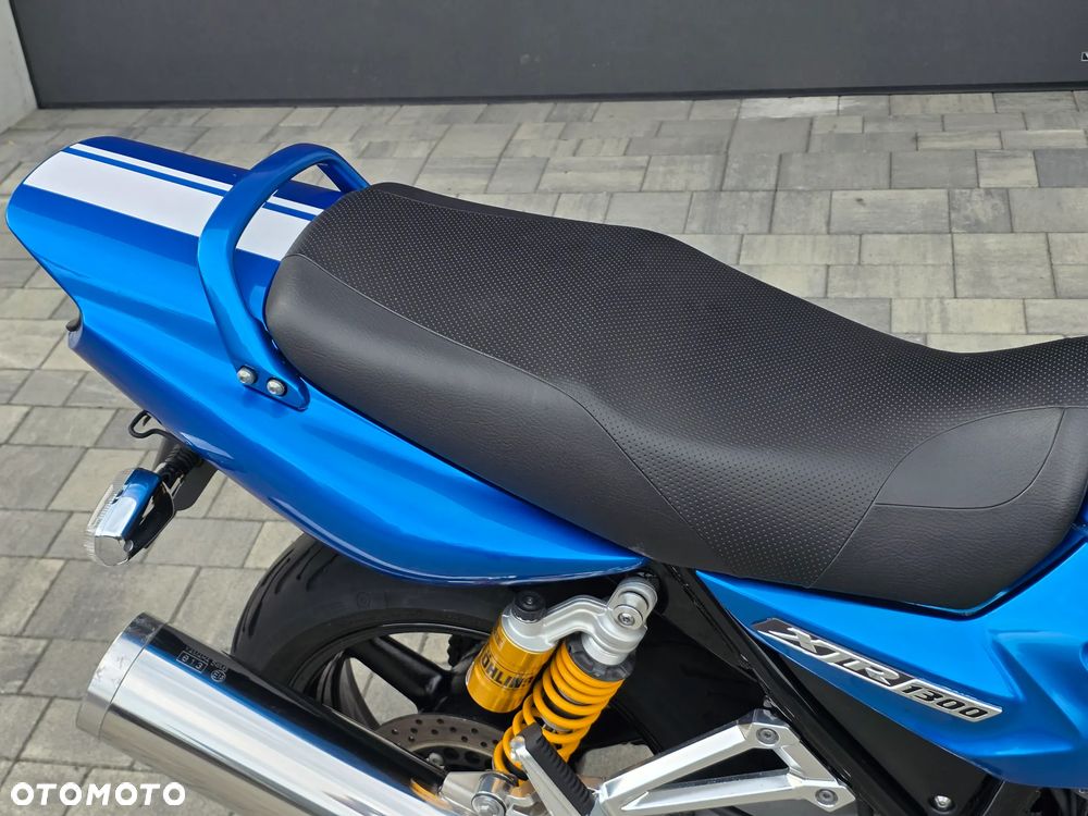 Yamaha XJR - 13