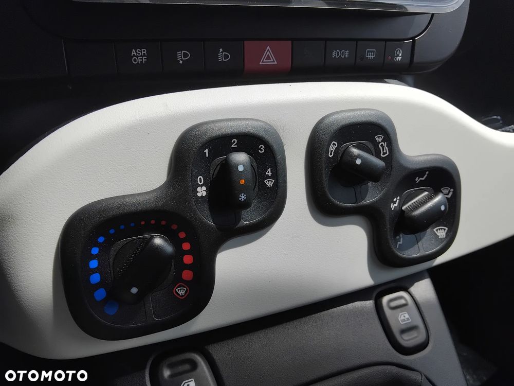 Fiat Pandina 1.0 Hybrid Cross - 17
