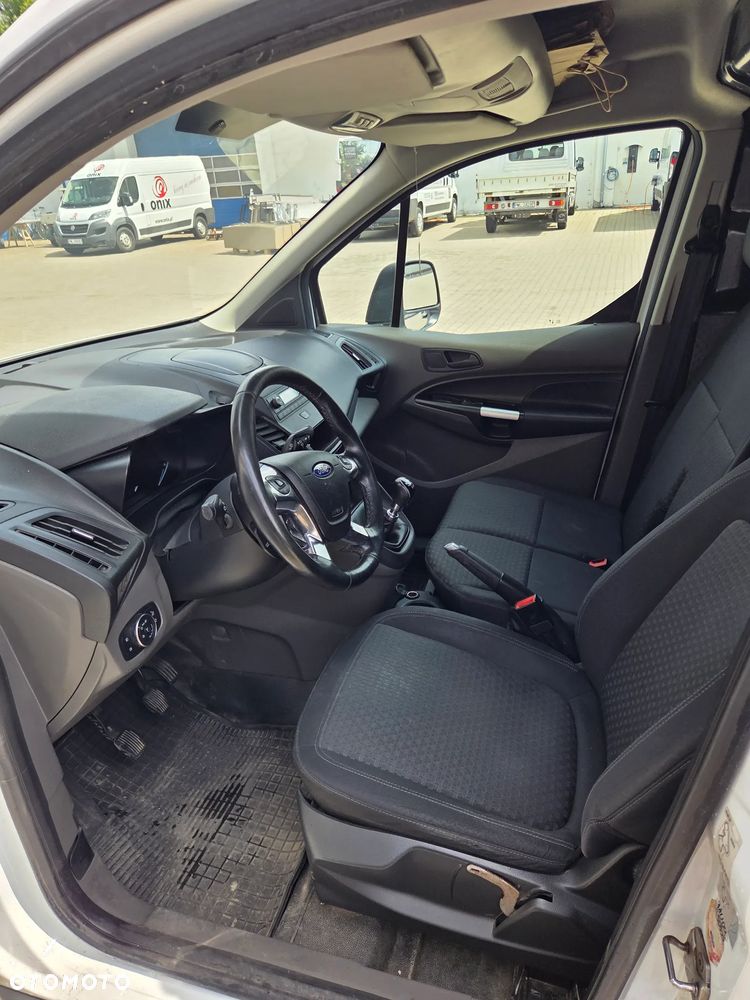 Ford Transit Connect - 11