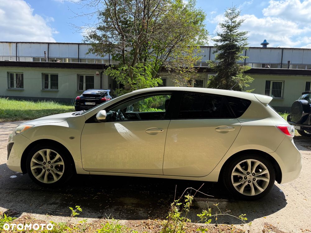 Mazda 3 1.6 Exclusive + - 6