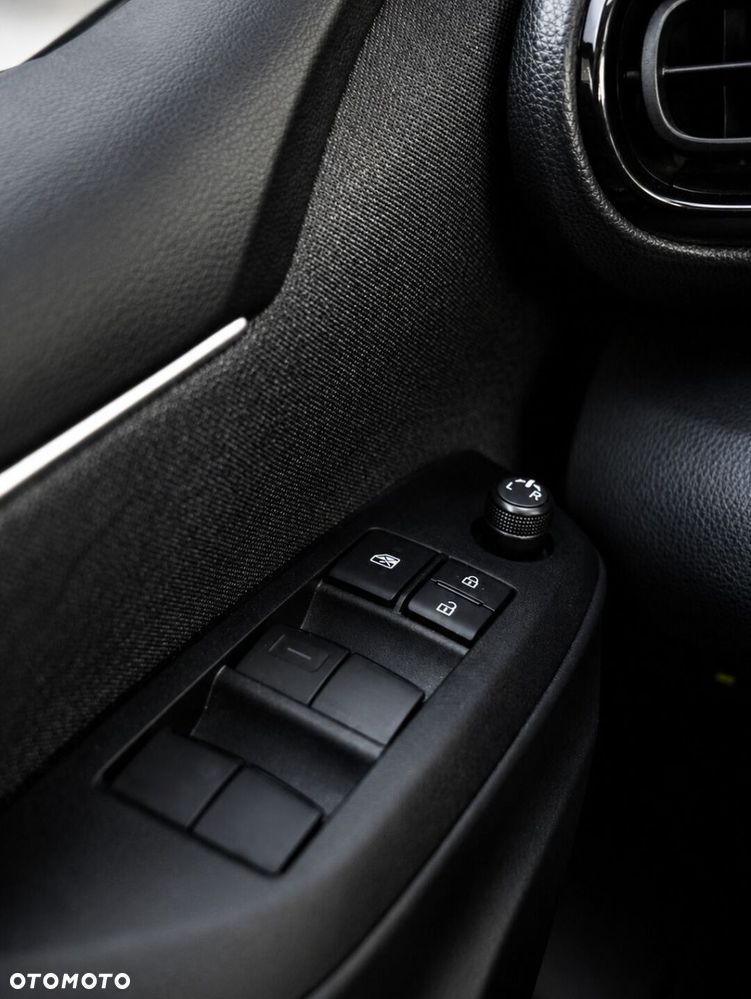 Toyota Yaris - 13