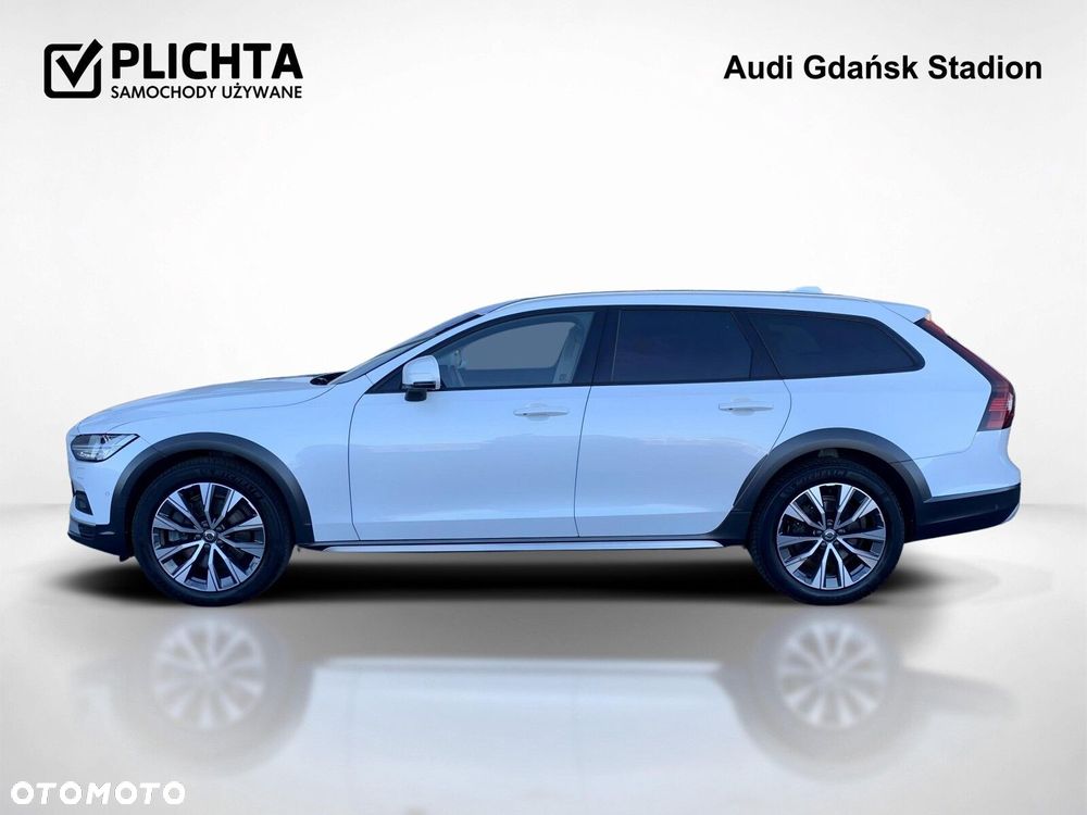 Volvo V90 Cross Country - 2