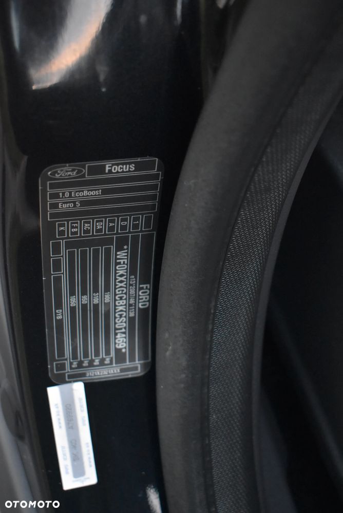 Ford Focus 1.0 EcoBoost Titanium - 29