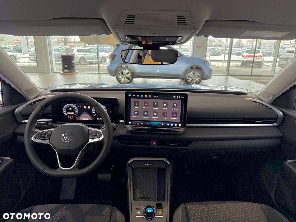 Volkswagen T-Roc - 8