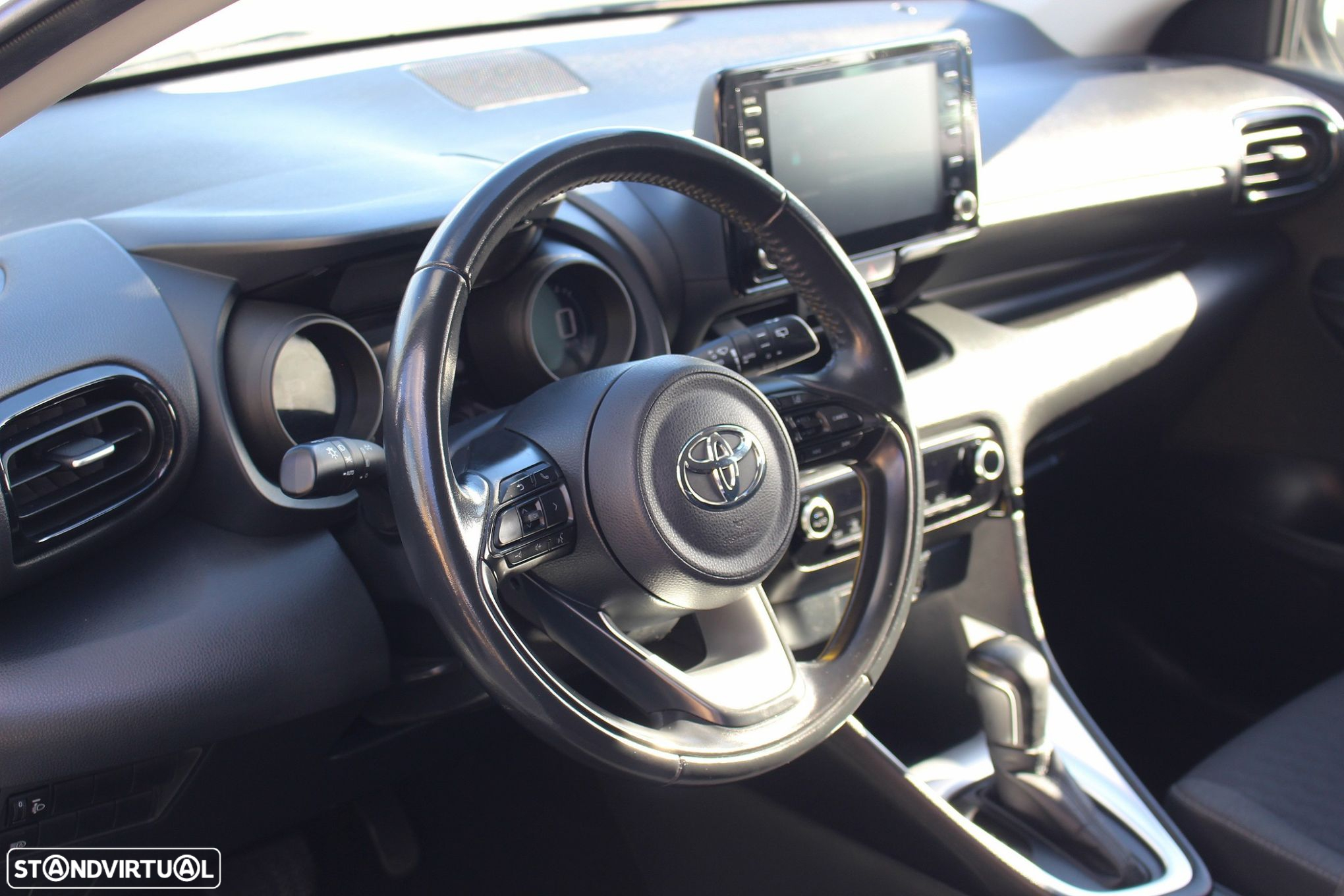 Toyota Yaris 1.5 HDF Exclusive - 29