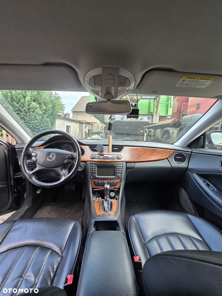 Mercedes-Benz CLS 500 - 5