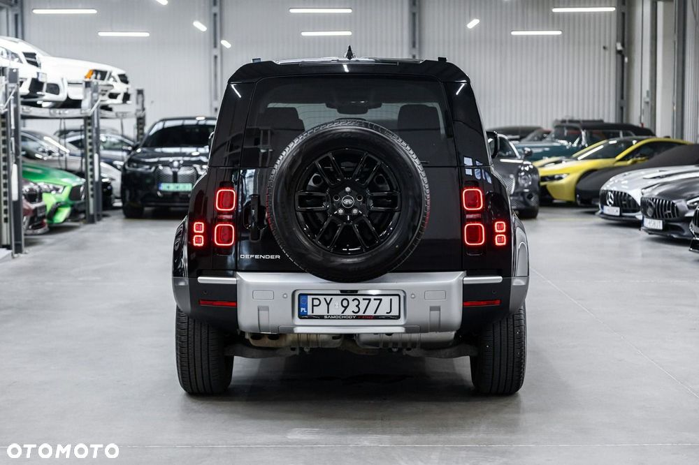 Land Rover Defender - 10
