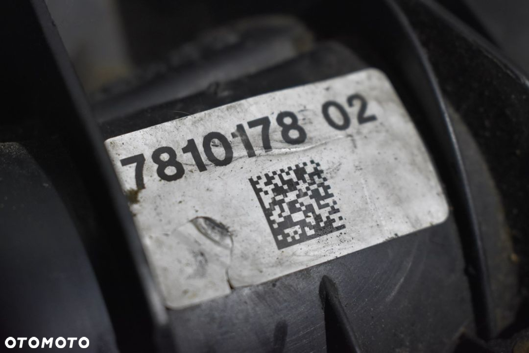 BMW E60 E90 E87 2.0D Kolektor ssący 781017802 - 5