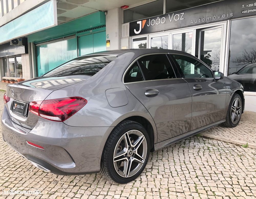 Mercedes-Benz A 250 Limousine e AMG Line - 11