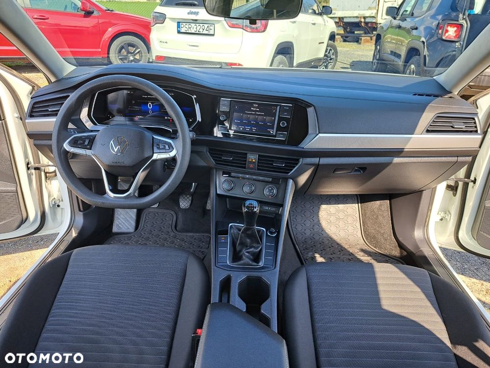 Volkswagen Jetta - 15