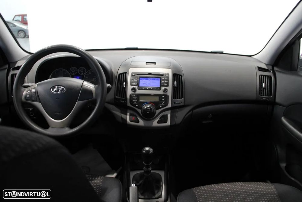 Hyundai i30 1.6 CRDI Comfort DPF - 7