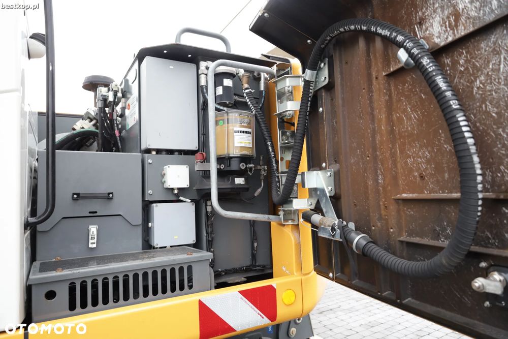 Liebherr A918 Compact - 36