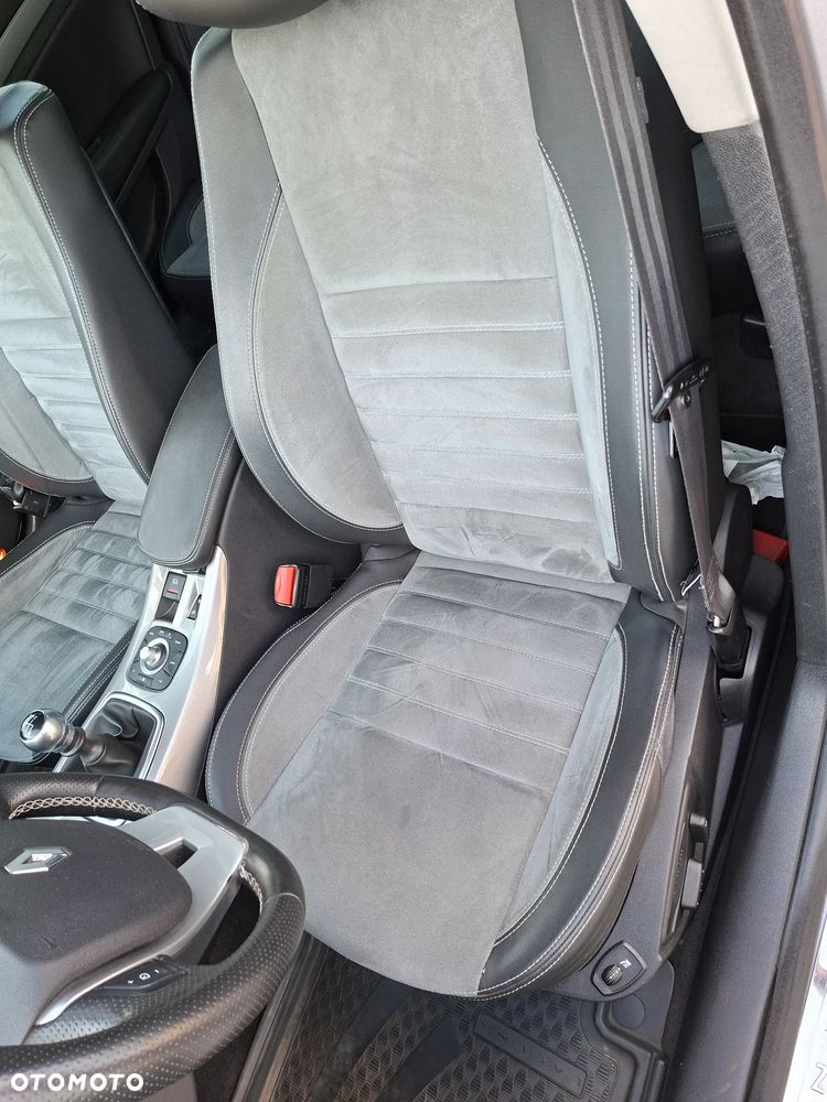 Renault Laguna ENERGY dCi 175 FAP Start & Stop GT - 14