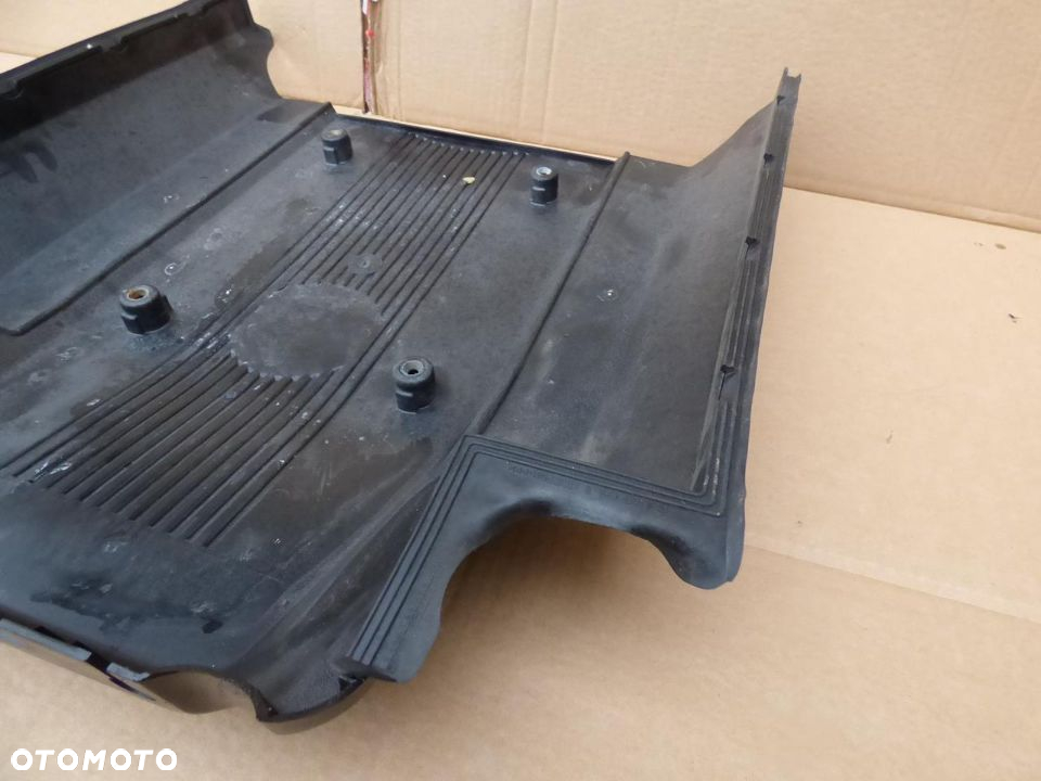 BMW E31 4.4 M62   POKRYWA SILNIKA - 7