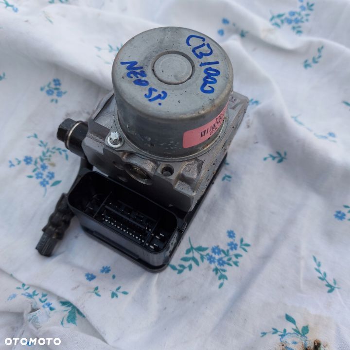 Honda CB 1000 SC80 Neo Sport pompa hamulcowa abs - 1