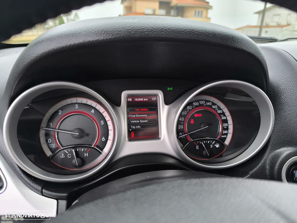 Fiat Freemont 2.0 M-Jet Urban - 54