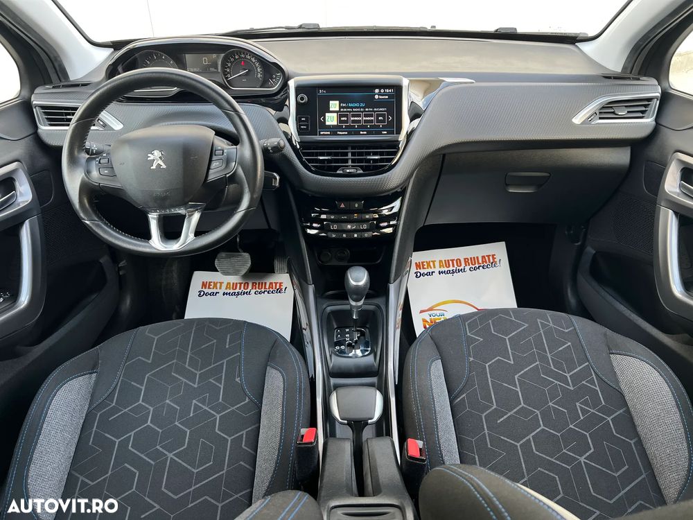 Peugeot 2008 PureTech 110 GPF Stop&Start EAT6 Style - 9