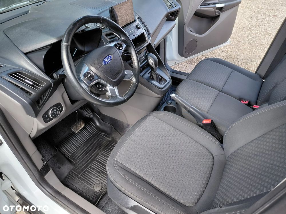 Ford Transit Connect - 11