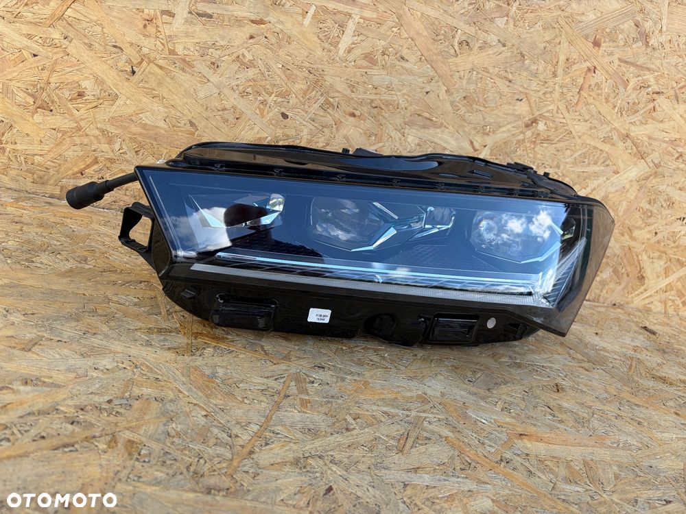 Skoda Superb IV 4 FULL LED LEWA 3P1941015B - 3