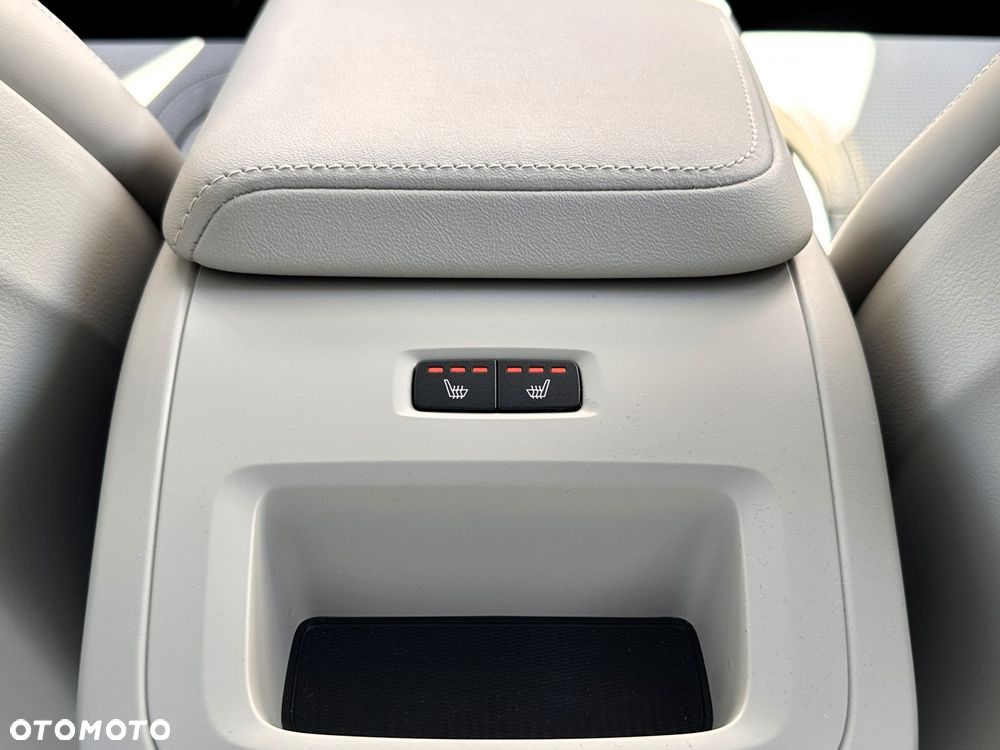 Volvo XC 60 - 18