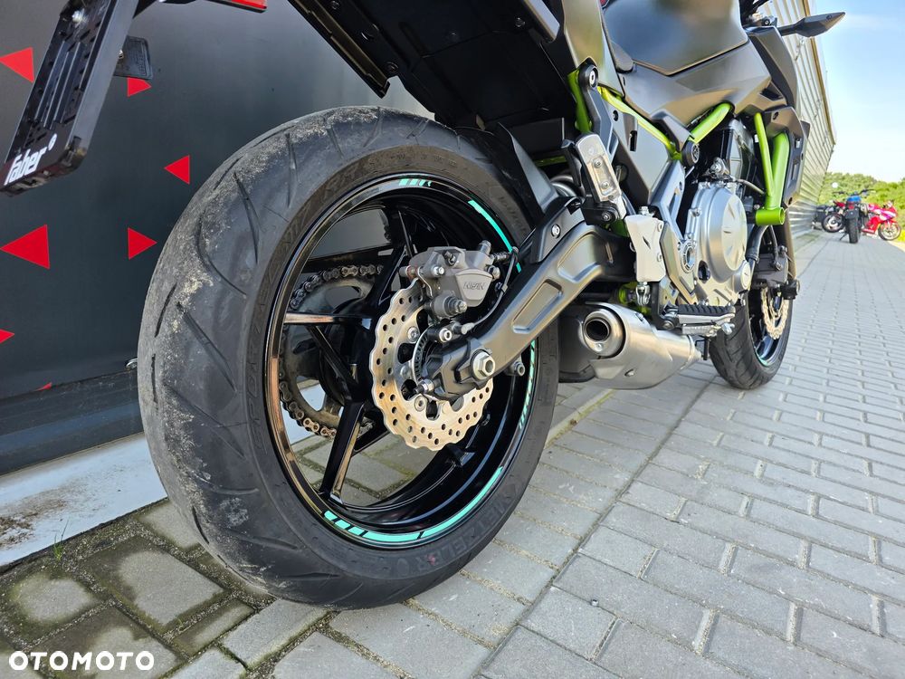 Kawasaki Z 650 - 21
