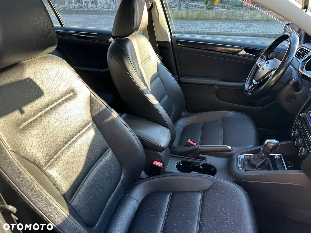 Volkswagen Jetta - 20