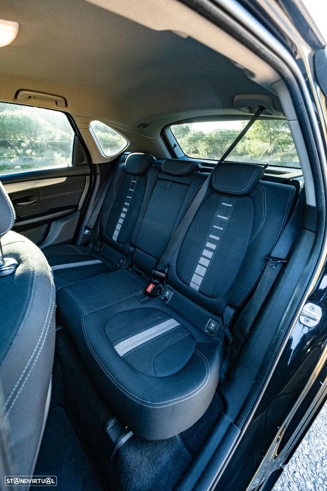BMW 216 Active Tourer d Aut. Sport Line - 33