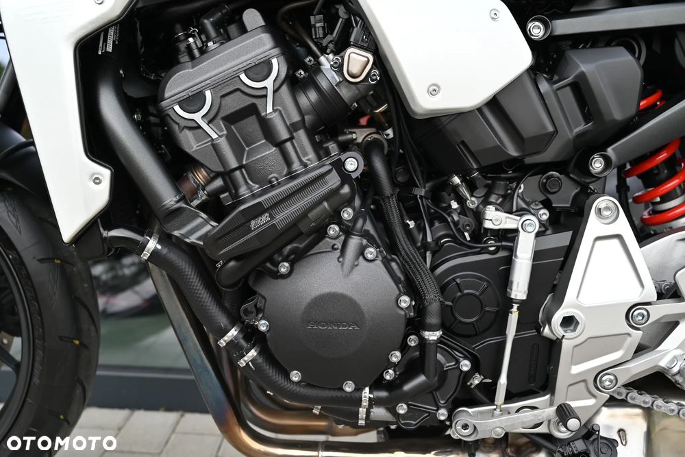 Honda CB - 10