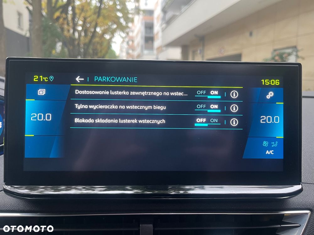 Peugeot 3008 1.6 PureTech HYbrid4 GT Line S&S EAT8 - 23