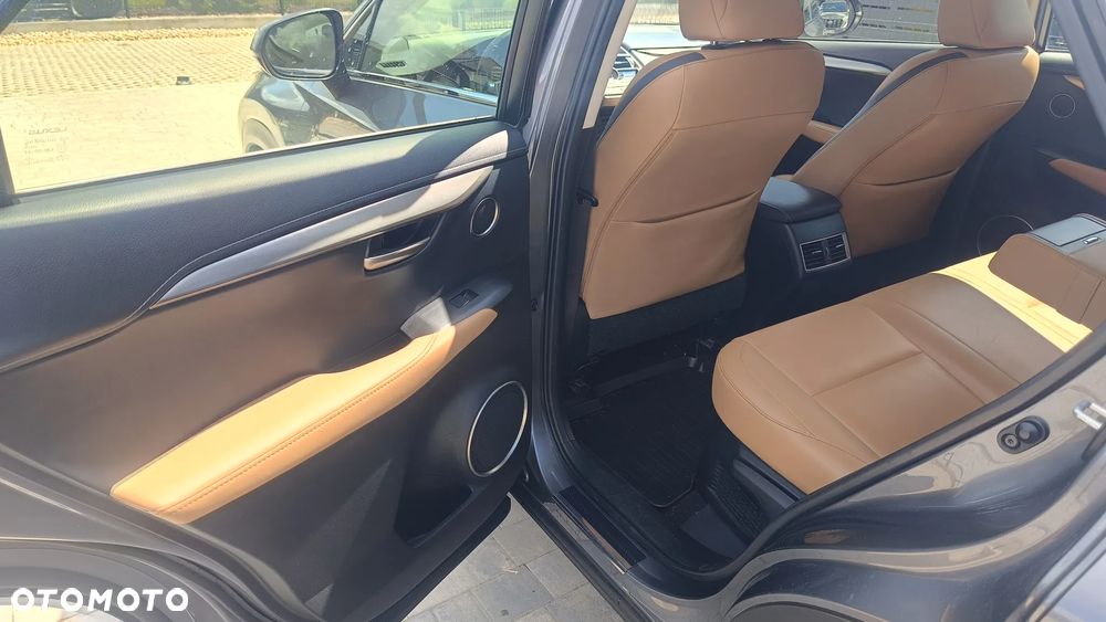 Lexus NX 300h Elegance AWD - 18