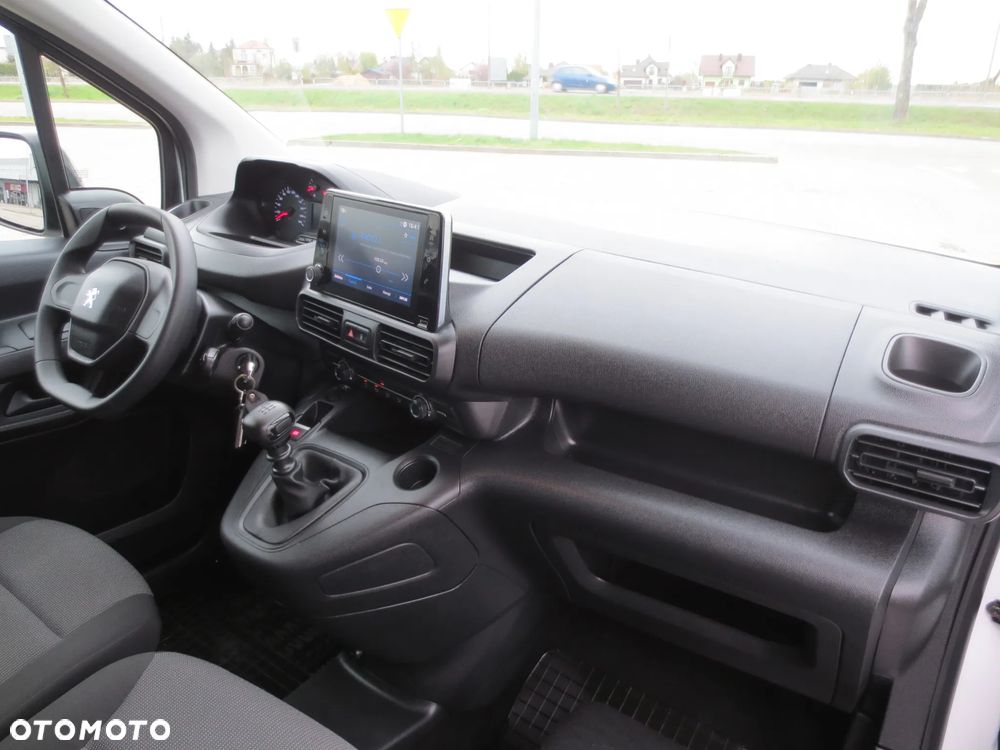 Peugeot PARTNER LONG ORYGINAŁ LAKIER i NISKI PRZEBIEG SALON PL. - 18