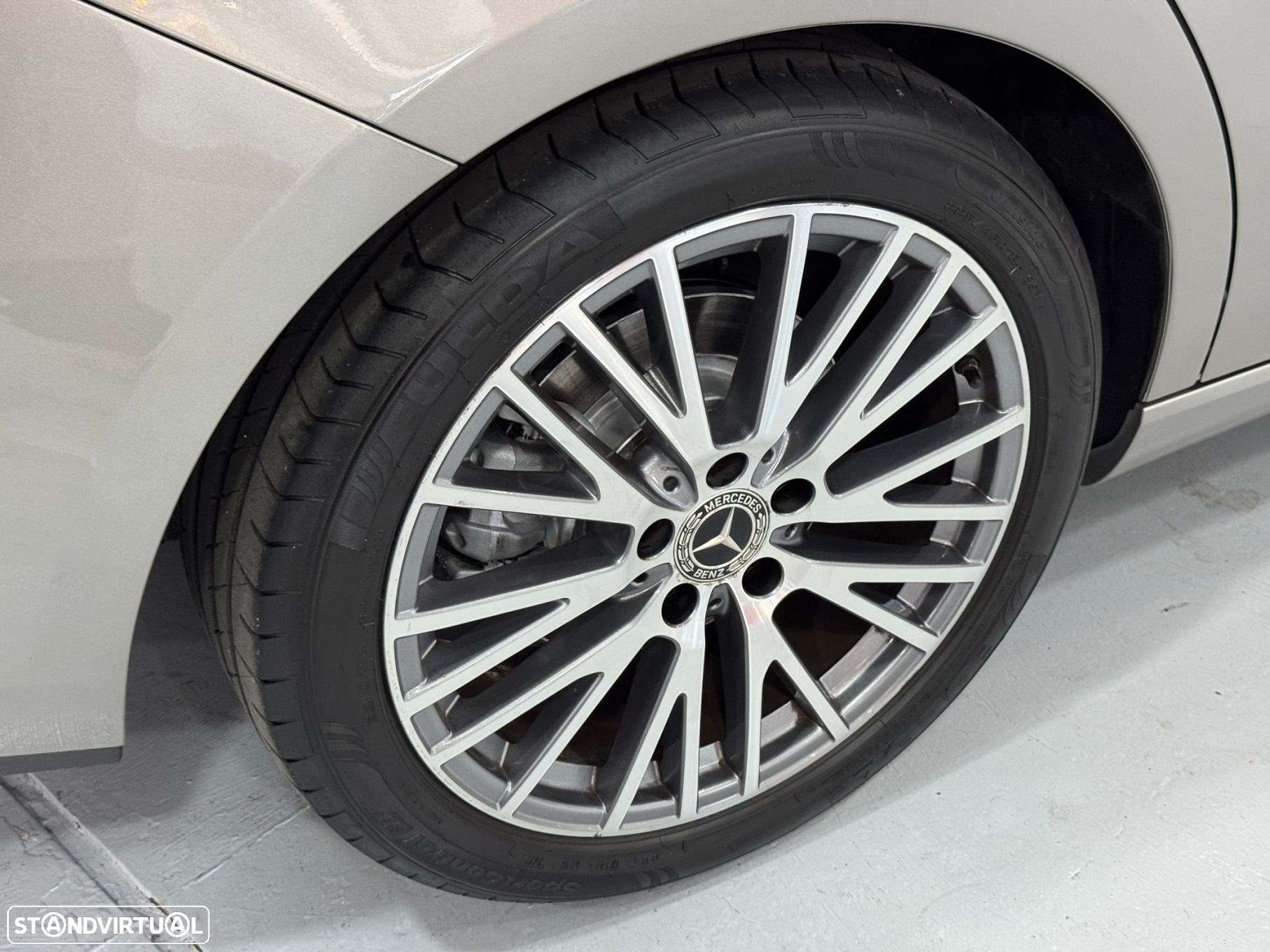Mercedes-Benz CLA 180 d Shooting Brake Progressive - 50