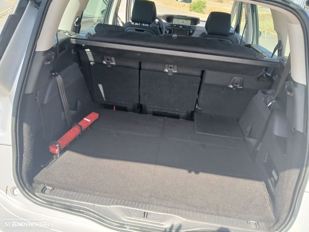 Citroën C4 Grand Picasso 1.6 e-HDi Intensive ETG6 J17 - 27