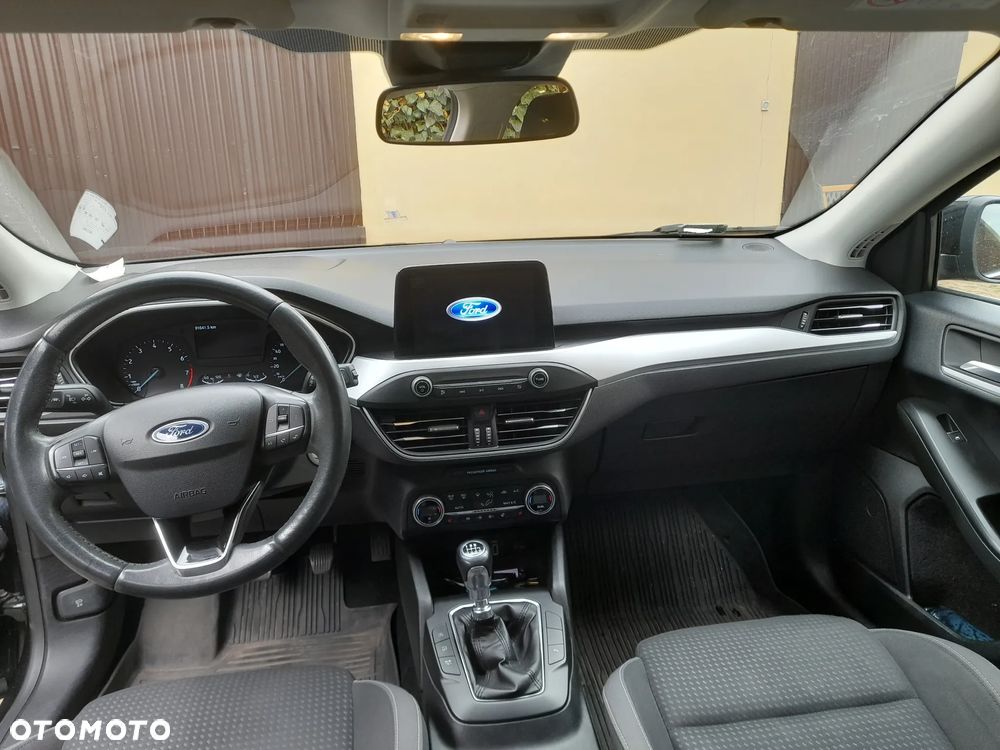 Ford Focus 1.0 EcoBoost Trend Edition Business - 5