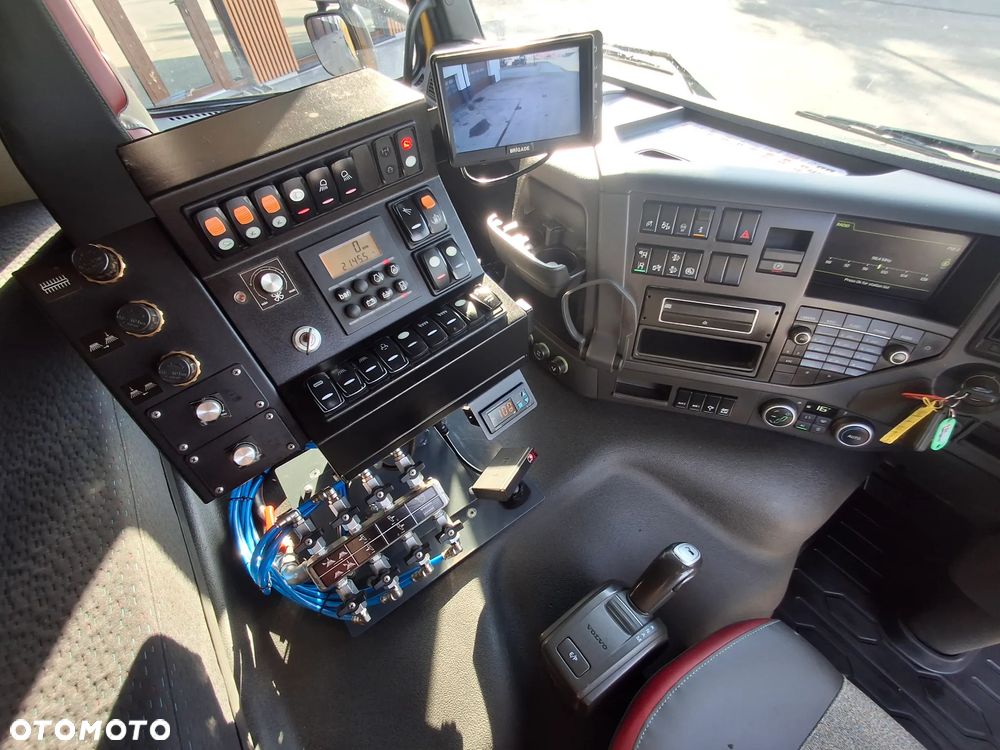 Volvo FMX 420 Zamiatarka BROCK VS 7 TECH Euro 6 PM2.5/10 Karcher 100 BAR Listwy Ciśnieniowe Mycie Asfaltu W Szerokim Zakresie Szczotki L/R 2145 MTH Kamery 360 2021R Dodatkowy Zbiornik Wody Webasto - 29