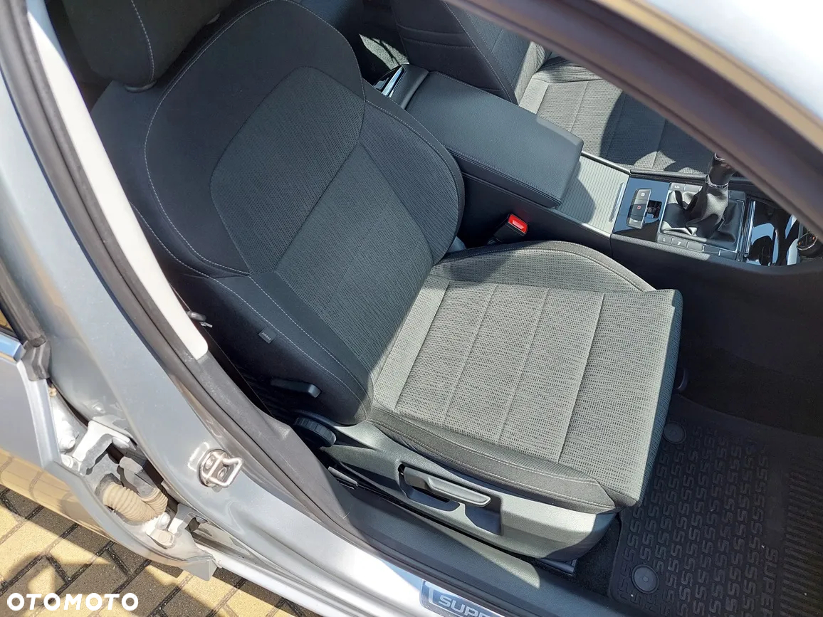 Skoda Superb 1.5 TSI Ambition - 11