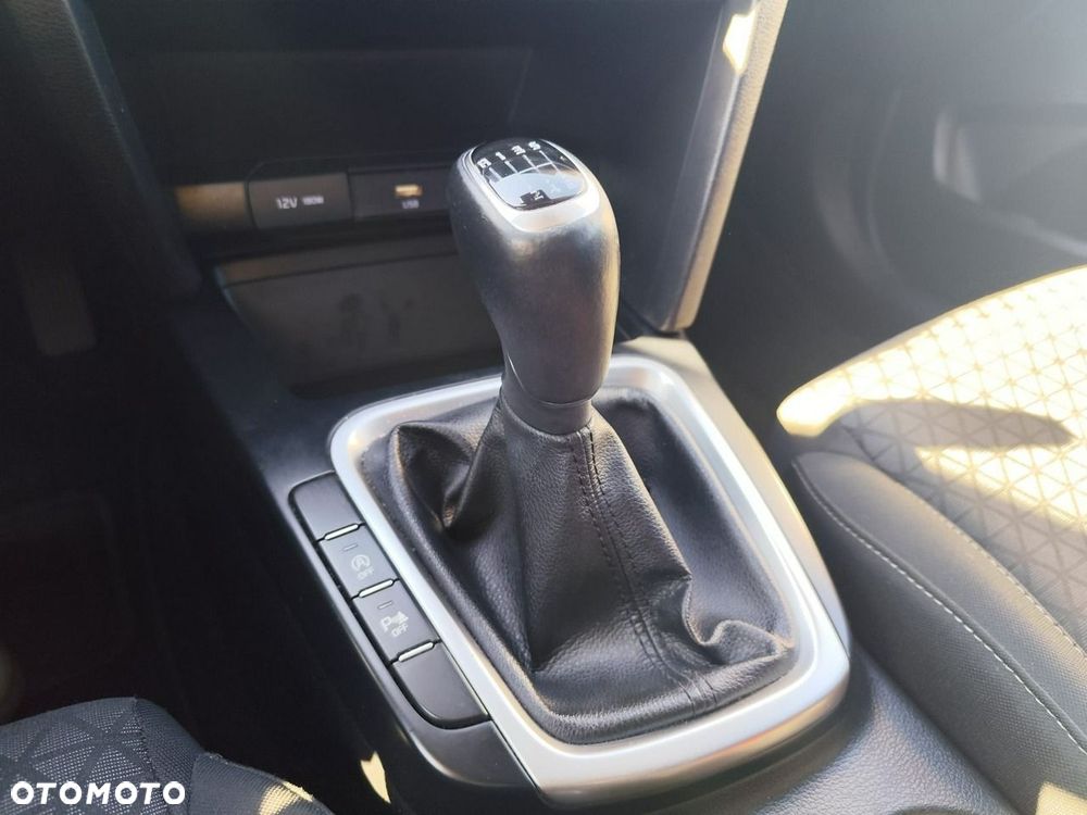 Kia Ceed - 21