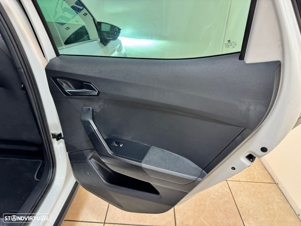 SEAT Arona 1.0 TSI FR - 45