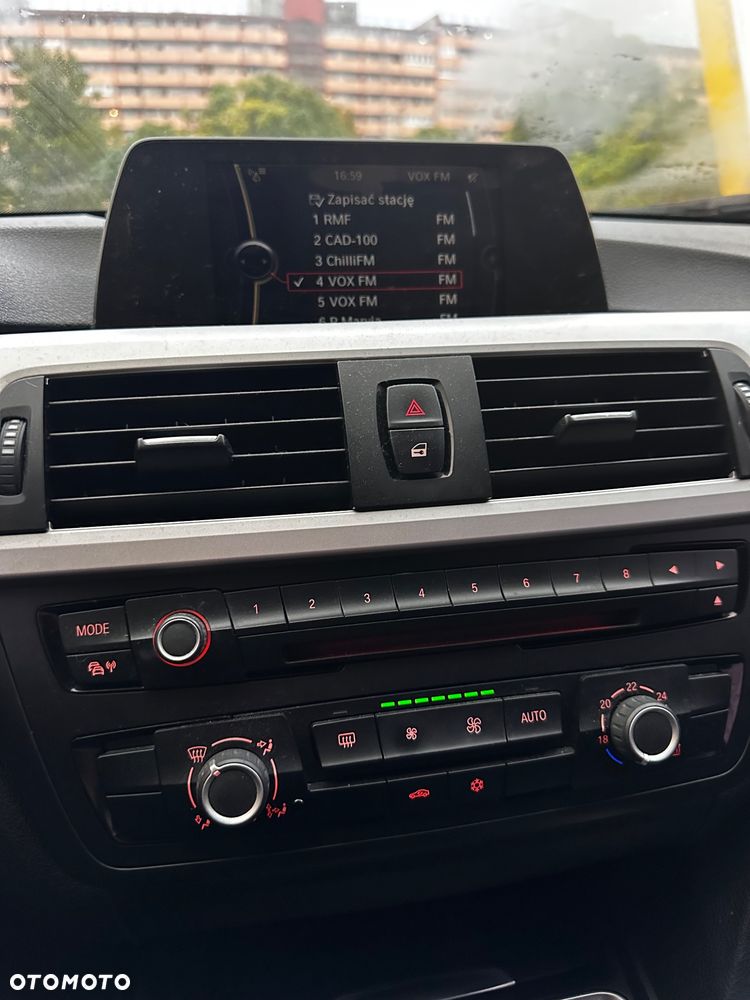 BMW Seria 3 - 36