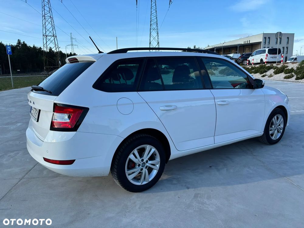Skoda Fabia 1.0 TSI Ambition - 6